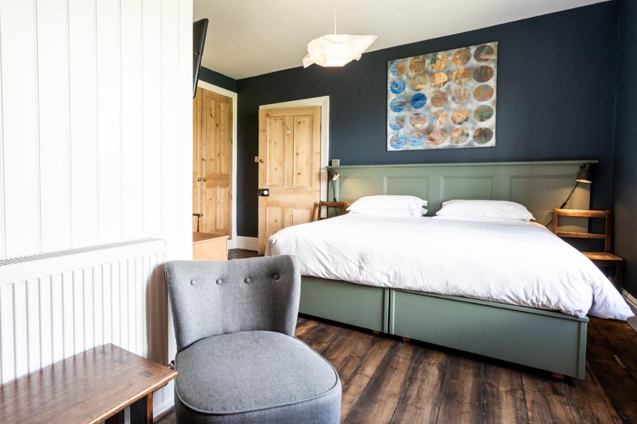 Bed and Breakfast The Old Vicarage Moylgrove Exteriér fotografie