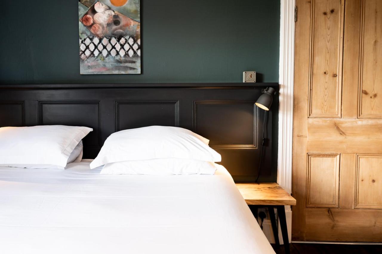 Bed and Breakfast The Old Vicarage Moylgrove Exteriér fotografie